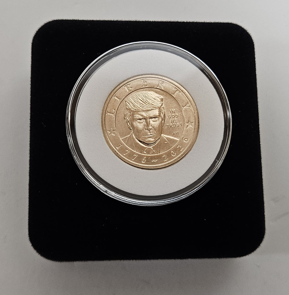 1776-2026 President Donald J. Trump $1 Semiquincentennial Coin Velvet Case